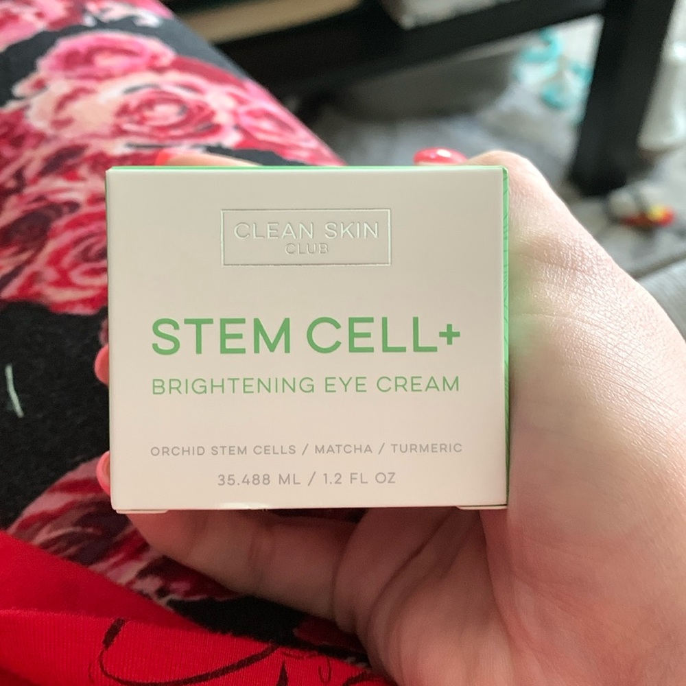 Clean skin club stem cell + brightening eye cream